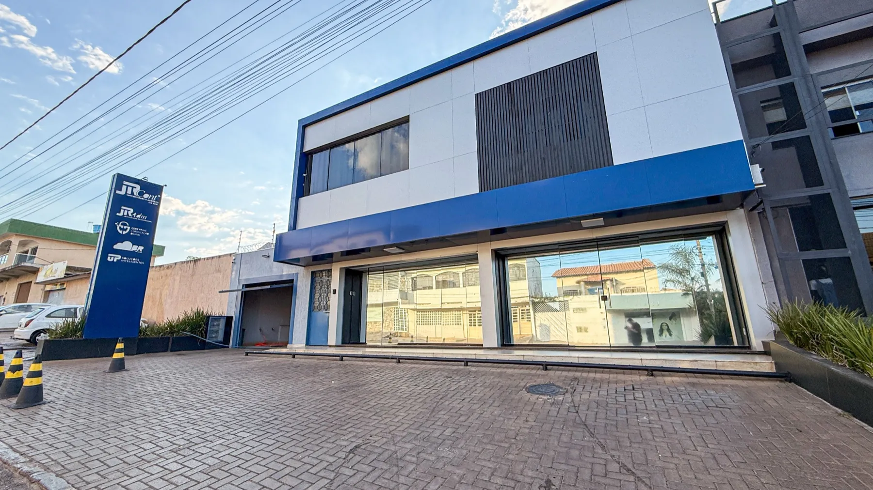 Fachada da sede da JR Grupo em Planaltina-DF